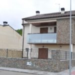 Imagen de la vivienda unifamiliar de nueva construcción con caldera de pellets en Cárcar Navarra.